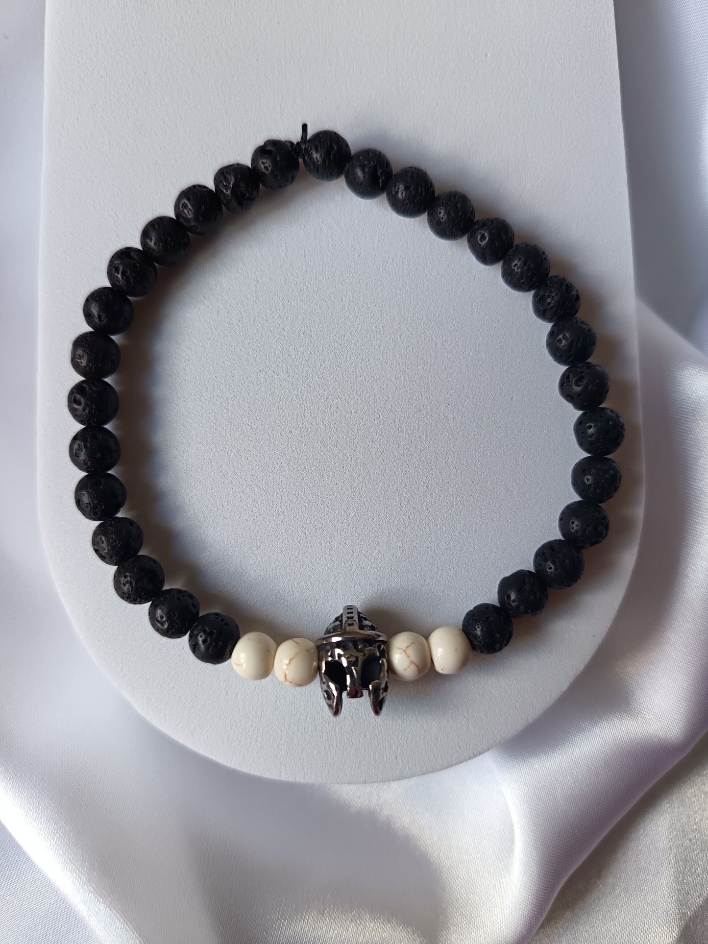 GLADIATOR - Howlite